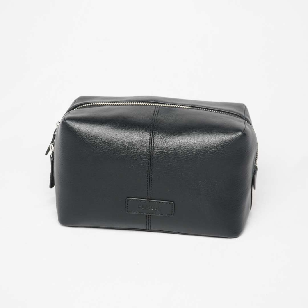 Finesse Leather Accessories Pouch